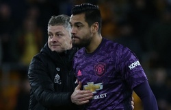 Sergio Romero nằm trong nhóm cầu thủ cần thanh lý của MU