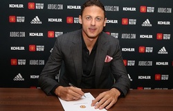 Tin bóng đá 6/7: Matic ký hợp đồng mới với MU