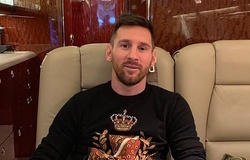 Messi cho đồng đội mượn máy bay trở về Argentina 