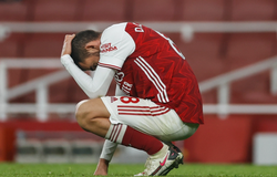Cựu sao MU “cà khịa” Arsenal với khởi đầu tệ nhất sau 39 năm