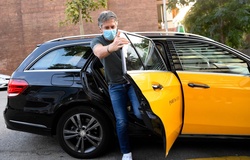 Kết quả cuộc họp đầu tiên giữa cha Messi và chủ tịch Barca