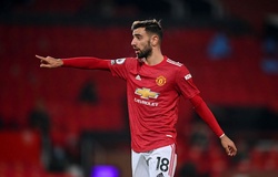 Fernandes thực hiện pha kiến tạo “đánh lừa” Newcastle