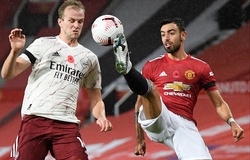 MU đáng xấu hổ với hàng công trên sân nhà sau trận thua Arsenal