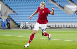 Haaland lập hat-trick đầu tiên với cú nã “rocket” kinh ngạc