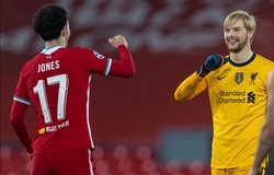 HLV Liverpool dành lời khen cho 2 cầu thủ trẻ sau khi thắng Ajax