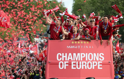 Bao giờ Liverpool diễu hành ăn mừng chức vô địch?