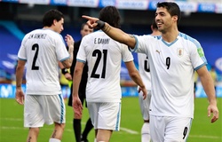 Luis Suarez gia tăng cách biệt với Messi ở vòng loại World Cup