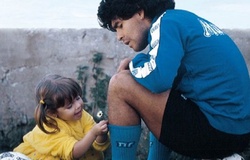 Con gái Maradona với những lời chia tay đầy xúc động