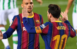 Tranh cãi về bàn thắng của Messi với các đường kẻ VAR khác nhau