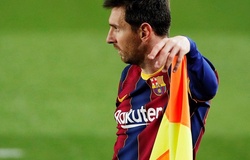 Cử chỉ của Messi khiến người hâm mộ Barcelona xúc động