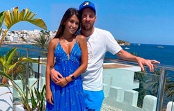 Messi thuê du thuyền và ghé thăm khách sạn sang trọng của mình