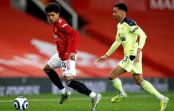 Tài năng tuổi teen của MU bị Man City gạt bỏ do tập với Barca