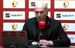 CĐV Real Madrid quay lưng với HLV Zidane trong cuộc thăm dò