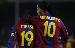 Ronaldinho sẽ là hàng xóm của Messi