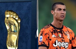 Cristiano Ronaldo lần đầu tiên giành giải Bàn chân vàng 