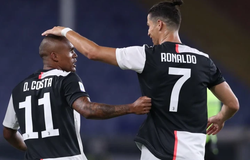 Thái độ trái ngược của Ronaldo qua 2 lần thay người ở Juventus