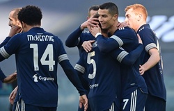 Ronaldo nhận giải thưởng trước thềm trận Juventus vs Bologna