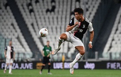 Ronaldo kiếm được bao tiền với một bài đăng trên Instagram?