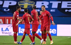 Ronaldo giải thích tại sao thích bị CĐV... huýt sáo