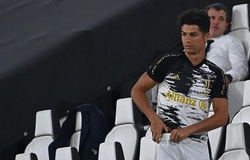 Cristiano Ronaldo cắt tóc mới trước trận gặp Lyon do mê tín?