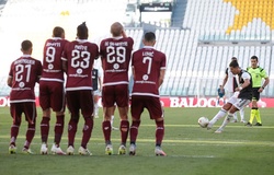 Tiết lộ con số gây sốc về thành tích đá phạt của Ronaldo