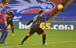 Salah lập cột mốc đáng nhớ cho Liverpool trong hơn 30 phút