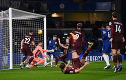Tiền đạo Chelsea lại gây sốc với pha bỏ lỡ bàn thắng khó tin