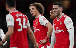 Hậu vệ Arsenal hứng thịnh nộ sau sai lầm trước Tottenham