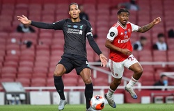 Van Dijk đóng vai hậu vệ Arsenal sau khi mắc sai lầm khó tin