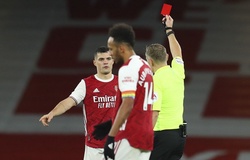 Huyền thoại Arsenal tắt TV khi thấy Xhaka làm đội trưởng