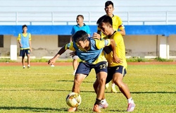 Kết quả Bình Thuận vs Vĩnh Long (FT: 0-2): Mạnh hơn tất thắng