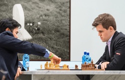 Kết quả chung kết giải cờ vua Magnus Carlsen Tour Finals ngày 14/8: Vua cờ thất thế!