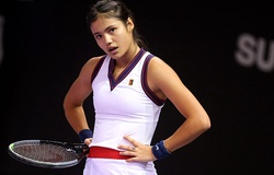 Kết quả tennis mới nhất 30/10: Lại thua sau khi bỏ thầy, Raducanu nhận "lời nguyền Osaka"