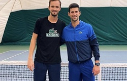 Kết quả tennis mới nhất 29/10: Djokovic và Medvedev không ngán tập chung với nhau