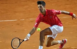 Djokovic lập kỷ lục, Halep đánh nửa chừng đã vô địch!