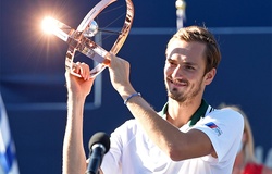 Kết quả tennis mới nhất: Medvedev vô địch Toronto Masters