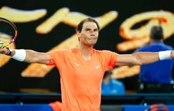 Kết quả tennis Australian Open hôm nay 11/2: Nadal gặp sự cố hiếm thấy, nữ mất "thần đồng" và phế luôn nữ hoàng!