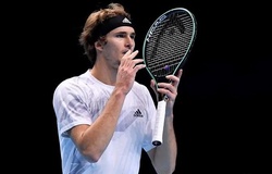 Sao tennis Zverev bị thầy bỏ ngay đầu năm mới
