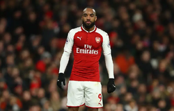 Lacazette và lời nguyền áo số 9 kéo dài ở Arsenal 