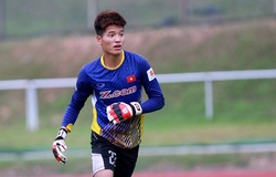 Thủ môn Phí Minh Long phẫu thuật đầu gối