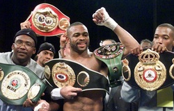 Roy Jones Jr, đối thủ sắp tới của Mike Tyson lợi hại cỡ nào?