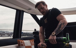 Conor McGregor sắm đồng hồ Rolex 3 tỉ đồng, chẳng thèm mua bảo hiểm