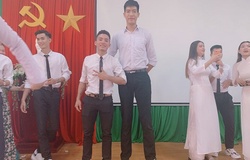 Sau lễ tốt nghiệp, chàng kều bóng chuyền Việt tung bộ ảnh cực HOT với chiều cao khủng