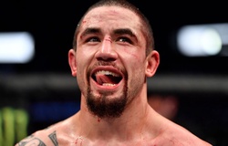 Robert Whittaker phản ứng trước chấn thương gây ra cho Darren Till