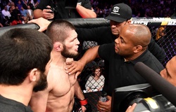 Daniel Cormier: "Với đối thủ nguy hiểm nhất như Gaethje, đôi khi Khabib cũng cần có động lực"