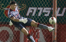 Đặng Văn Lâm lần đầu giữ sạch lưới, Muang Thong vẫn bị chia điểm