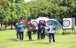 ĐT bắn cung Việt Nam khổ luyện dưới cái nắng thiêu đốt ở Hà Nội