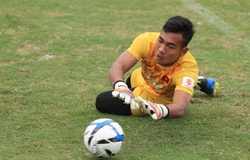 Thủ môn U22 Việt Nam không được chữa trị chấn thương, người trong cuộc nói gì?