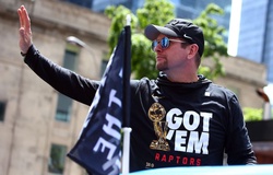 Thuyền trưởng Toronto Raptors nhận danh hiệu HLV xuất sắc nhất năm