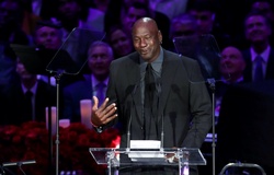 Michael Jordan quyên góp số tiền khổng lồ sau vụ George Floyd